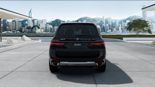 2025 BMW X7