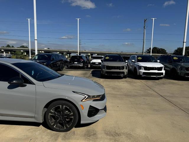 2024 kia k5 gt-line