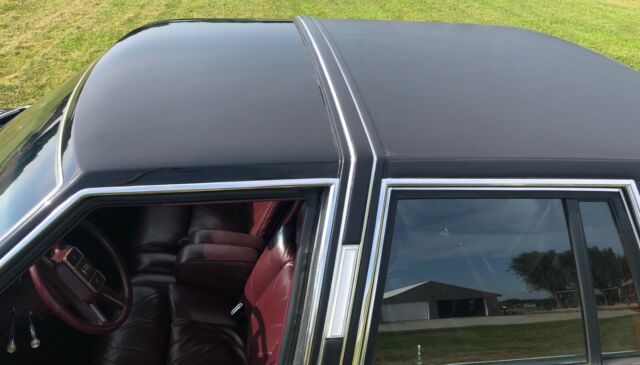 lincoln town car signature series