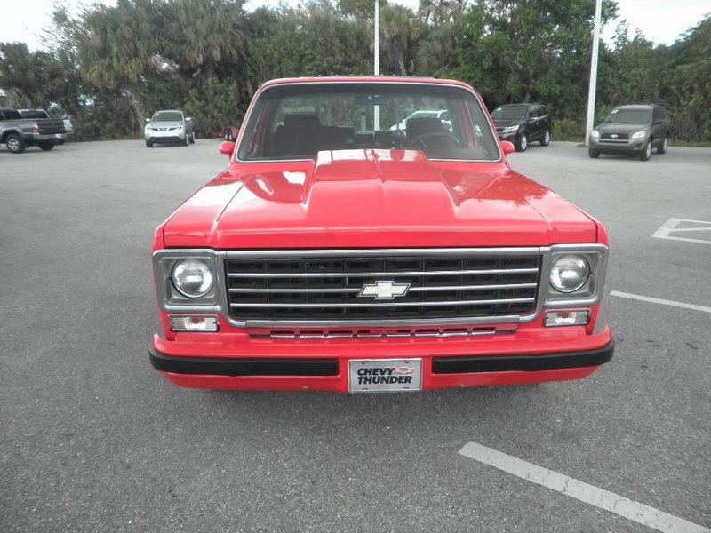 chevrolet c/k 10 series pickup