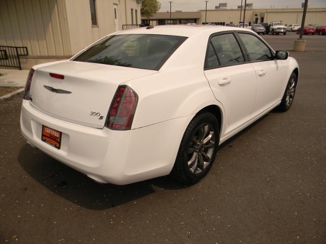 certified 2014 chrysler 300 s awd hutchinson, ks 67502 for sale in hutchinson, kansas
