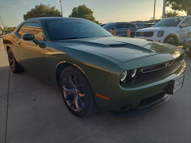2018 dodge challenger sxt