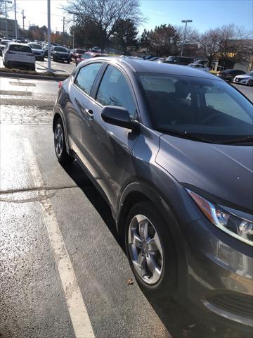 2022 honda hr-v lx