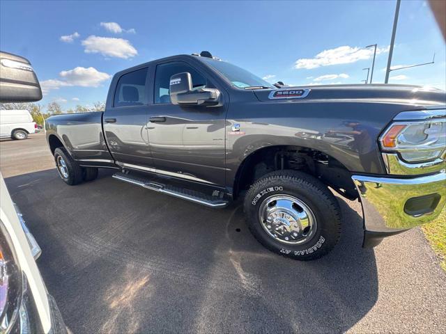 2024 ram 3500 tradesman crew cab 4x4 8' box
