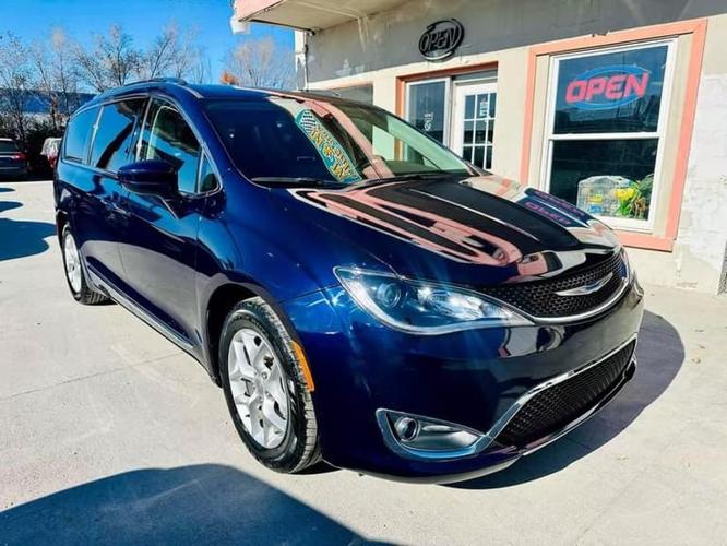 2019 chrysler pacifica touring l minivan 4d in lincoln, nebraska