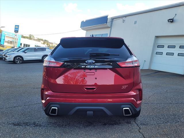 2022 ford edge st