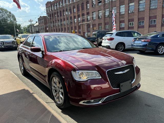 2017 chrysler 300 s