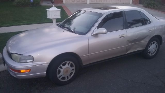 toyota camry year 1994 clear title 288k miles tags good california runs good