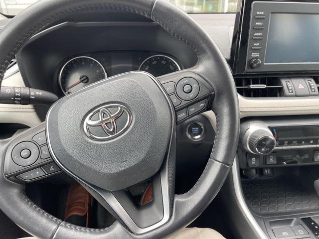 2019 toyota rav4 xle