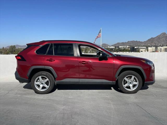 2020 toyota rav4 le