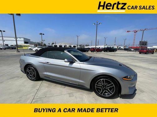 2022 ford mustang