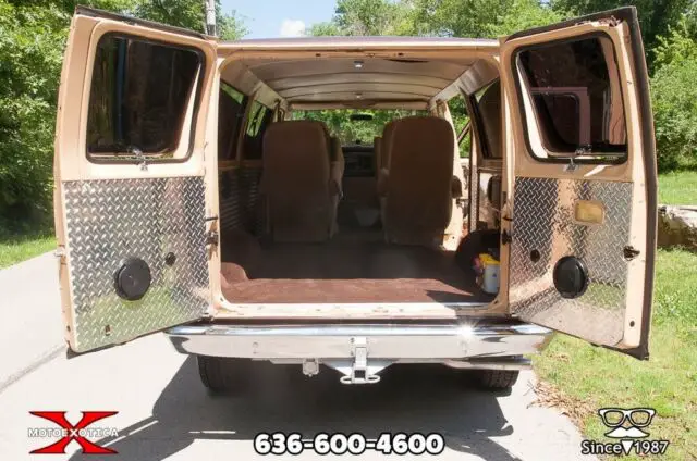 1978 ford econoline 250 club wagon chateau van