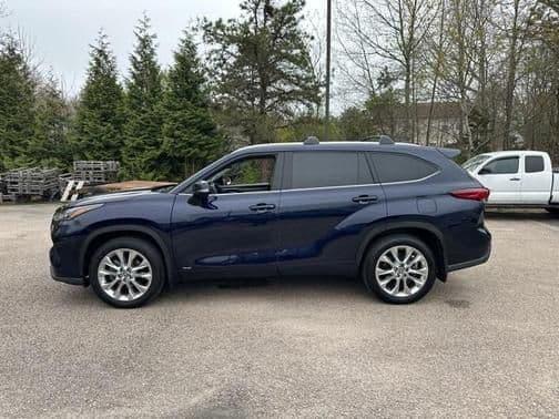 2023 toyota highlander hybrid limited in westerly, rhode island