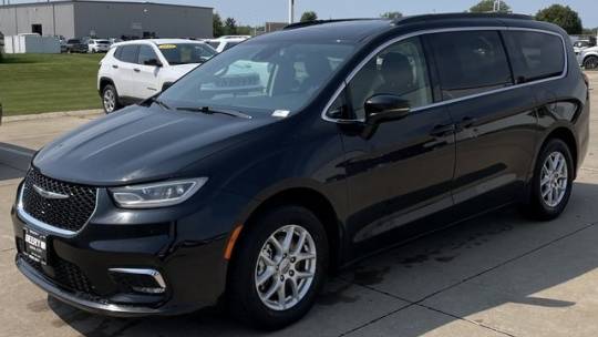2022 chrysler pacifica touring l