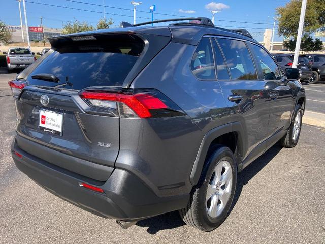 2021 toyota rav4 xle
