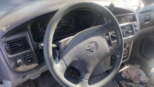 1999 Toyota Sienna