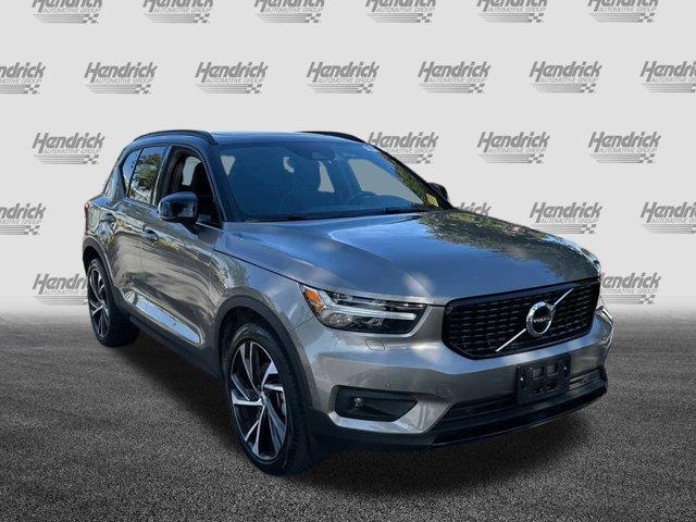 2022 volvo xc40 t5 r-design