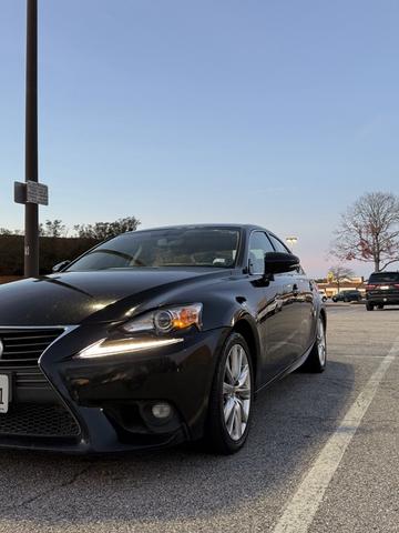 2016 lexus is 200t base