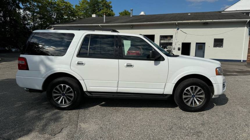 2017 ford expedition xlt