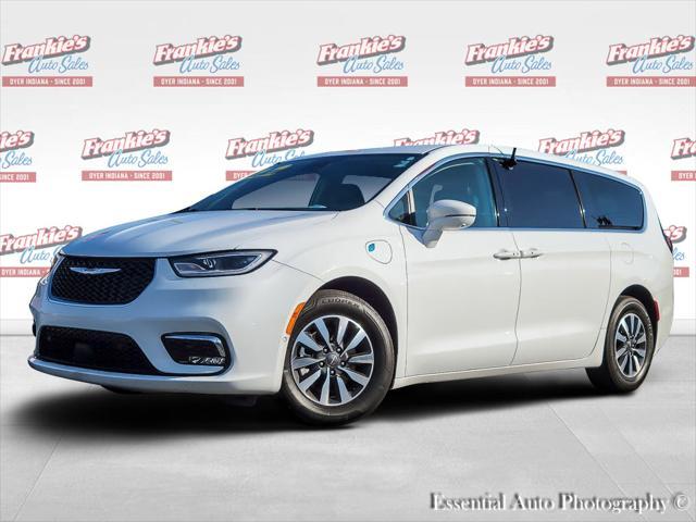 2022 chrysler pacifica hybrid touring l
