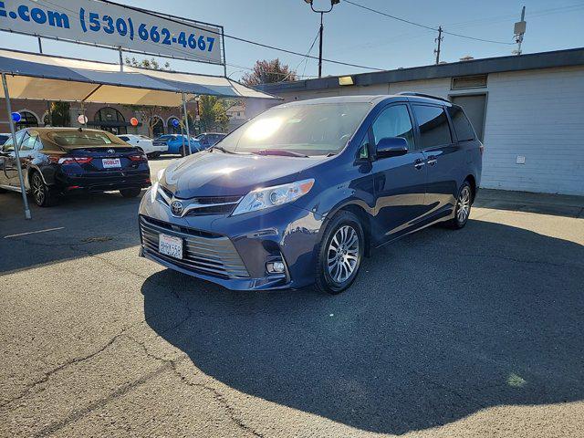2019 toyota sienna limited premium