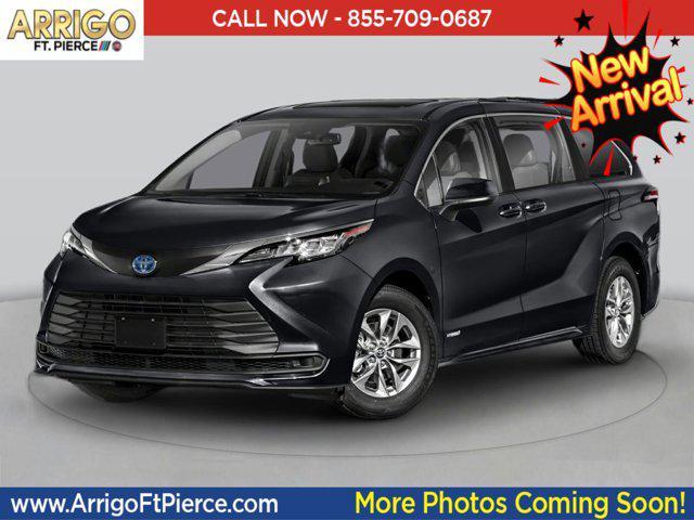 2023 toyota sienna le