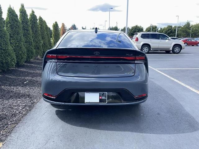 2024 toyota prius xle
