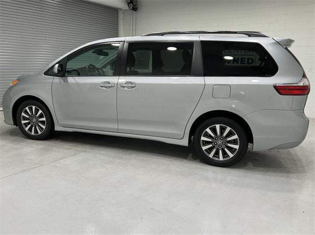 2020 toyota sienna xle premium