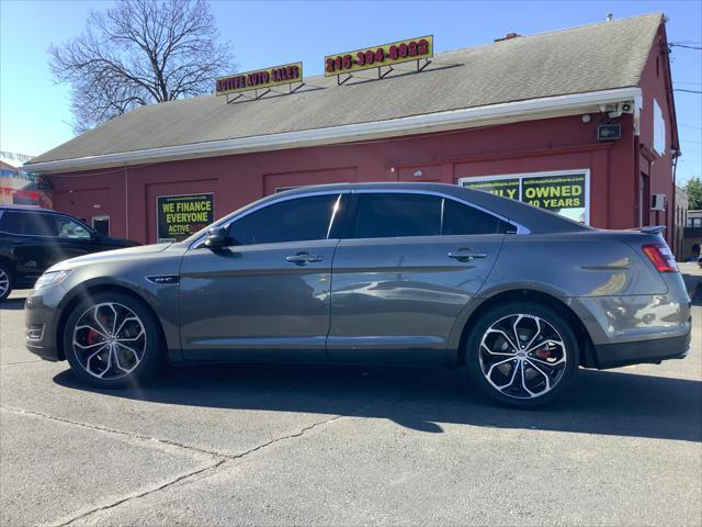 2017 ford taurus sho