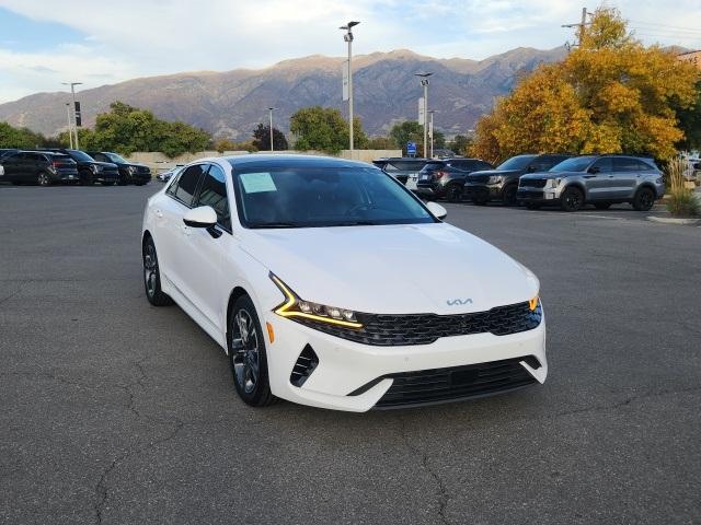 2022 kia k5 ex