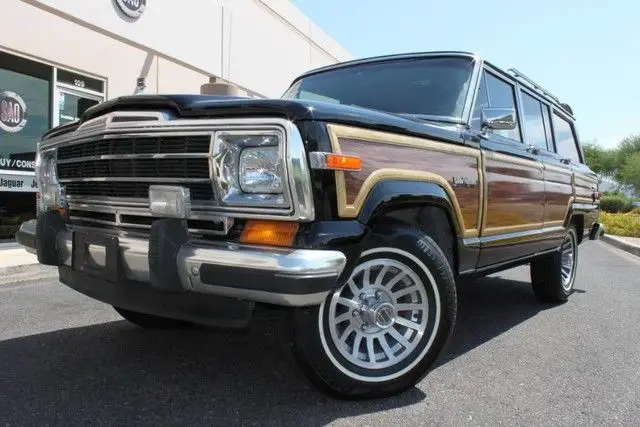 1988 jeep grand wagoneer limited 4x4 118,186 miles classic black wagon 5.9l 8-cy