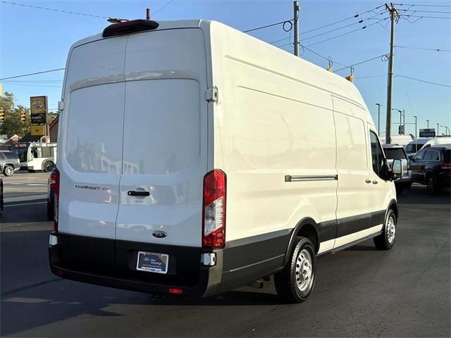 2022 ford transit-250 148 wb high roof extended cargo