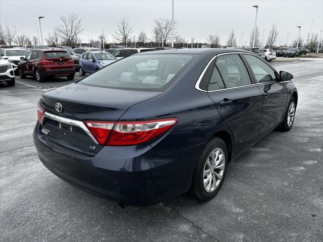 2016 toyota camry le