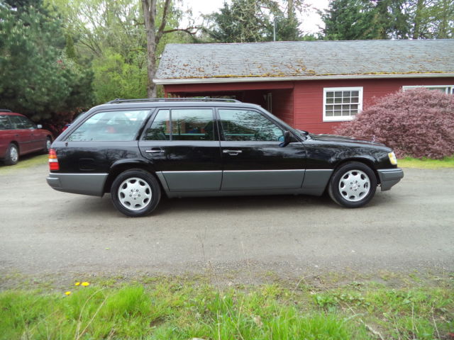 beautiful original classic 1994 mercedes e320 wagon 3rd row seat,rust free nice