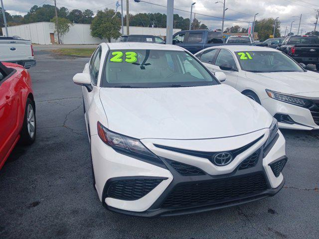 2023 toyota camry se