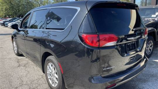 2022 Chrysler Voyager
