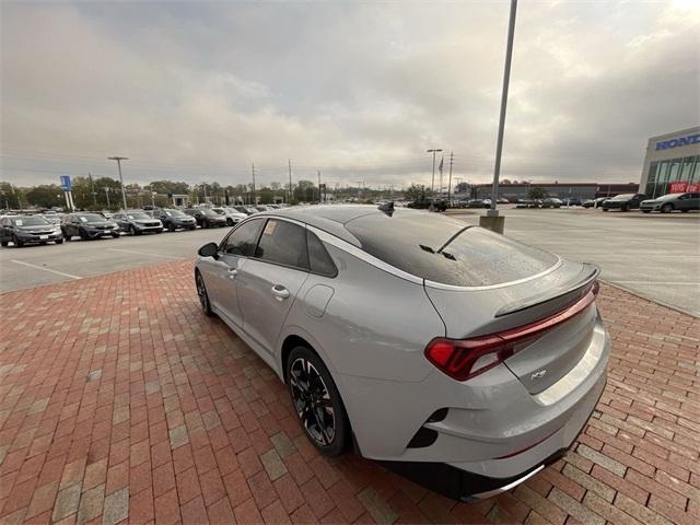 2022 kia k5 gt-line