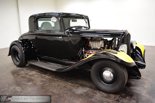 1932 desoto 3-window supercharged street rod
