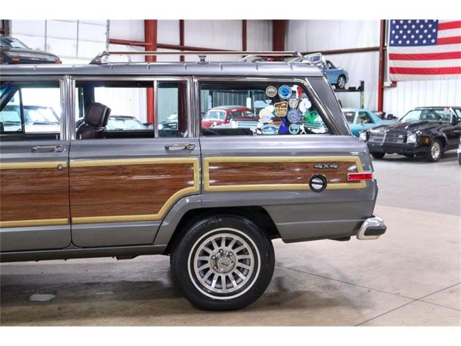 1990 jeep grand wagoneer in kentwood, michigan