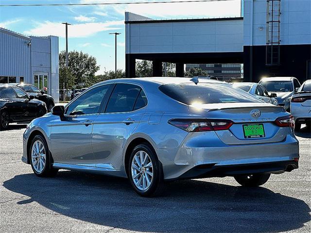 2024 toyota camry le