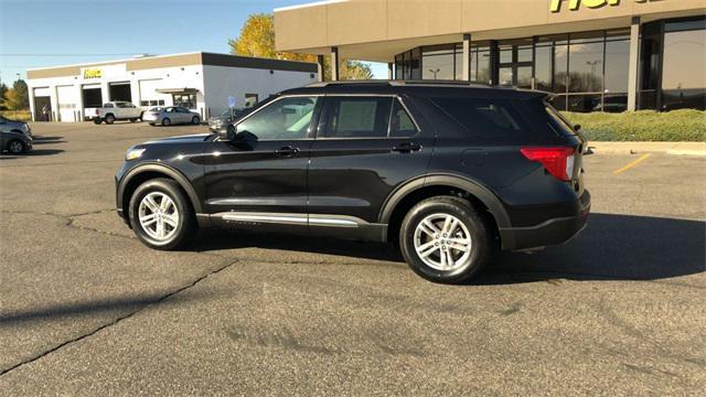 2023 ford explorer xlt