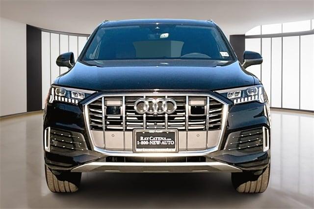 2024 audi q7 45 premium plus