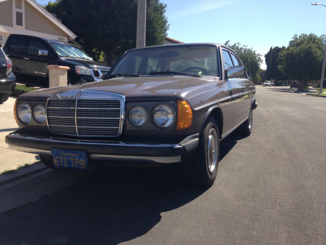 1977 mercedes benz 300 d very clean