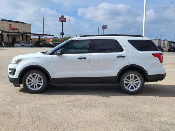 2017 ford explorer in hales corners, wisconsin