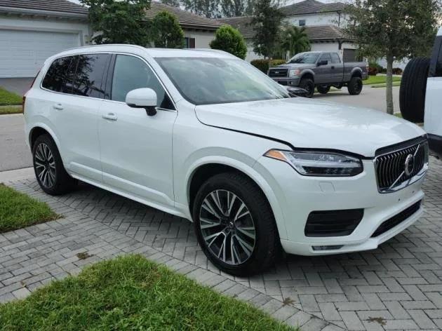 2022 volvo xc90 t6 momentum