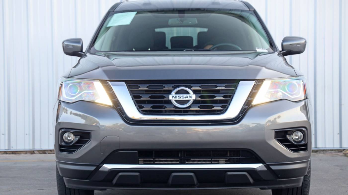 2019 nissan pathfinder sv