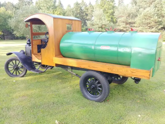 very rare!!!!!!!! 1923 ford model t tt c cab conoco gas 3 container tanker truck