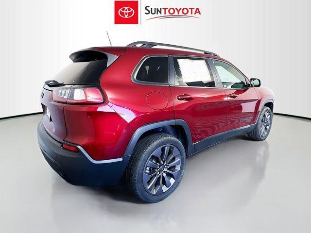2021 jeep cherokee latitude lux