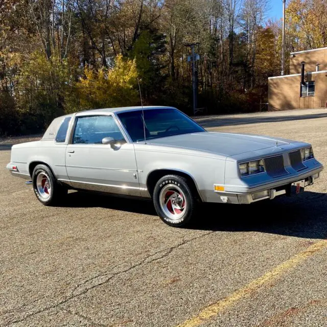 1986 oldsmobile cutlass supreme coupe grey rwd automatic brougham