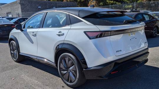 2024 Nissan se